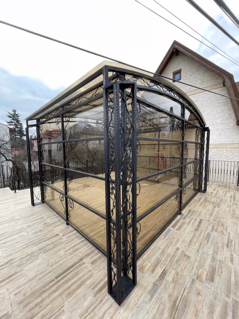 Deschide galeria proiectului