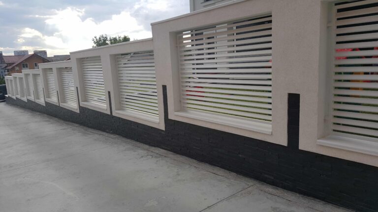 Deschide galeria proiectului